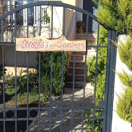 Christinas Garden Apartment Patras Exterior photo