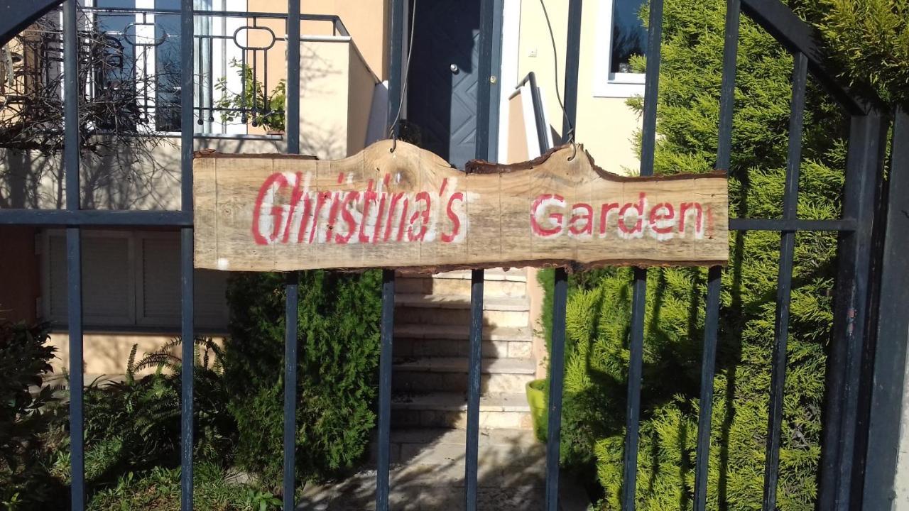 Christinas Garden Apartment Patras Exterior photo