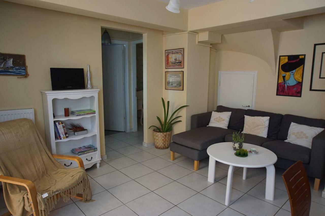 Christinas Garden Apartment Patras Exterior photo